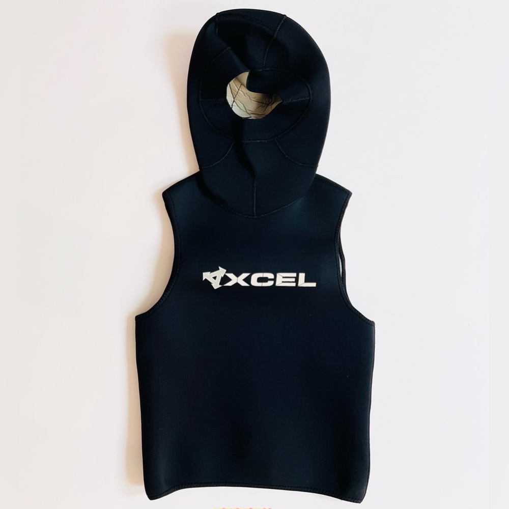 XCEL wetsuit hooded vest